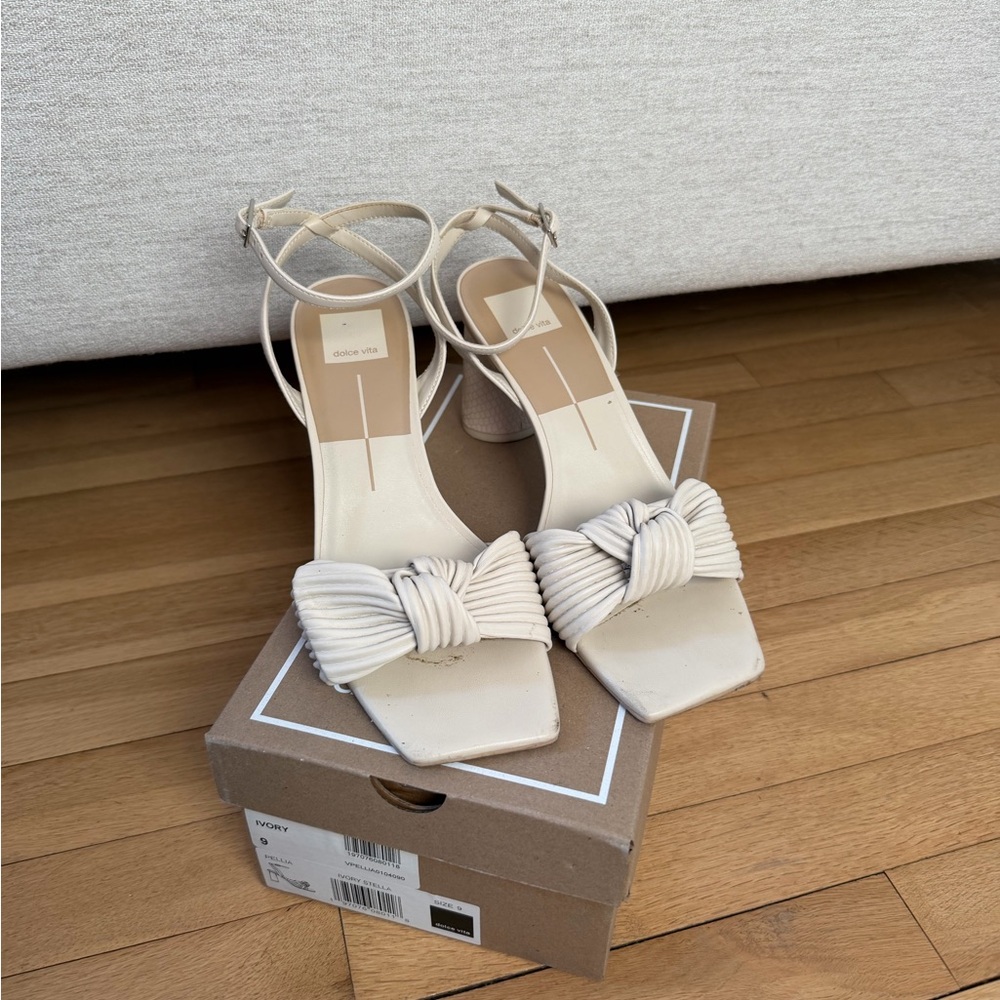 Block Heel Cream Women's Sandals